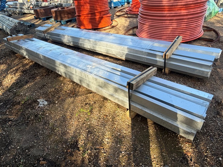 #5150-•-bundle-of-galvanized-gutters-@-14ft-4in,-26g-image-3