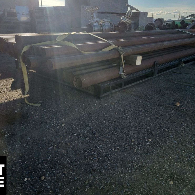 Lift with 6"x18' 4"x 20' steel pipe