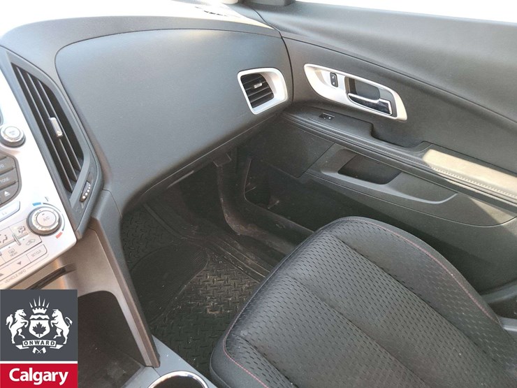 2015-chevrolet-equinox-image-22