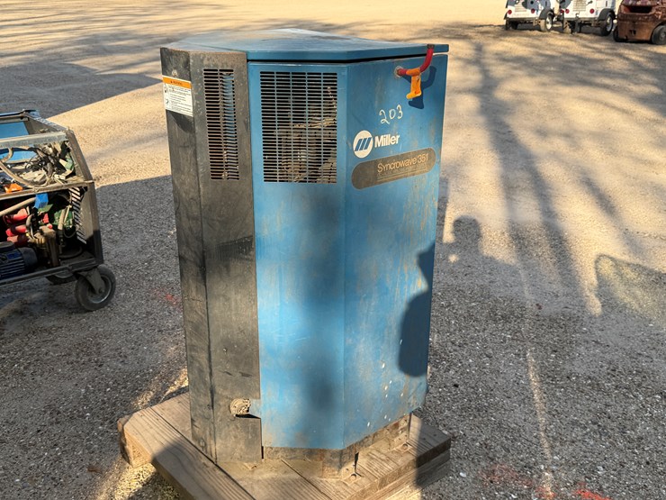 #5154-•-miller-syncrowave-351-welder-image-11