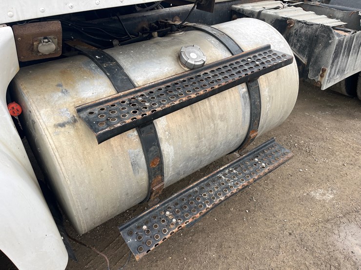 1998-international-9100-image-9