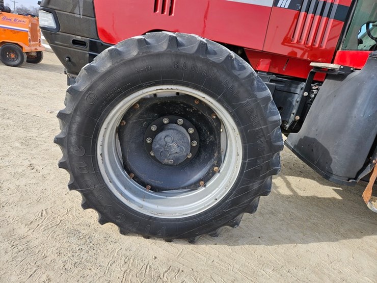 case-ih-mx180-image-44