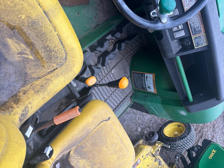 john-deere-gator-image-6