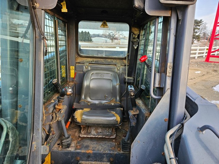 new-holland-ls180-image-19