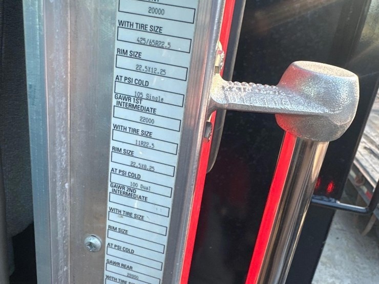 2019-kenworth-t800-image-16