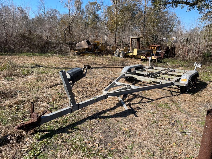 #404-•-steelco-sportsman-galvanized-boat-trailer-image-2