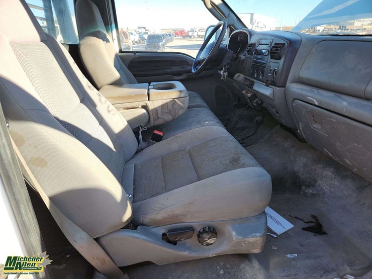 2007-ford-f550-image-16