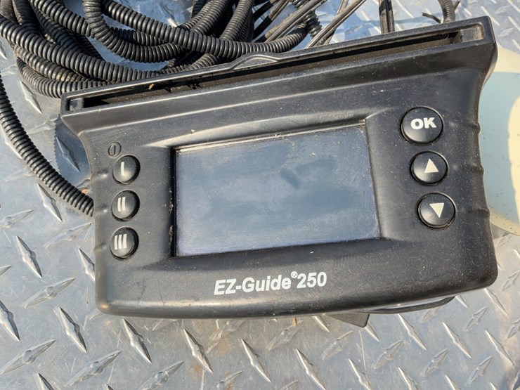 trimble-ez-guide-250-light-bar-image-2