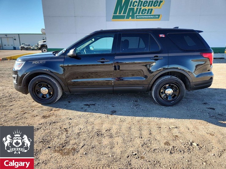 2019-ford-explorer-image-6