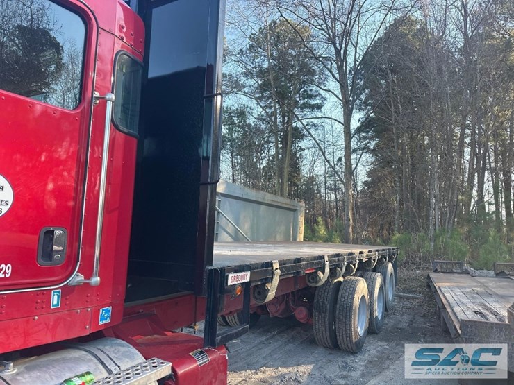 2019-kenworth-t800-image-3