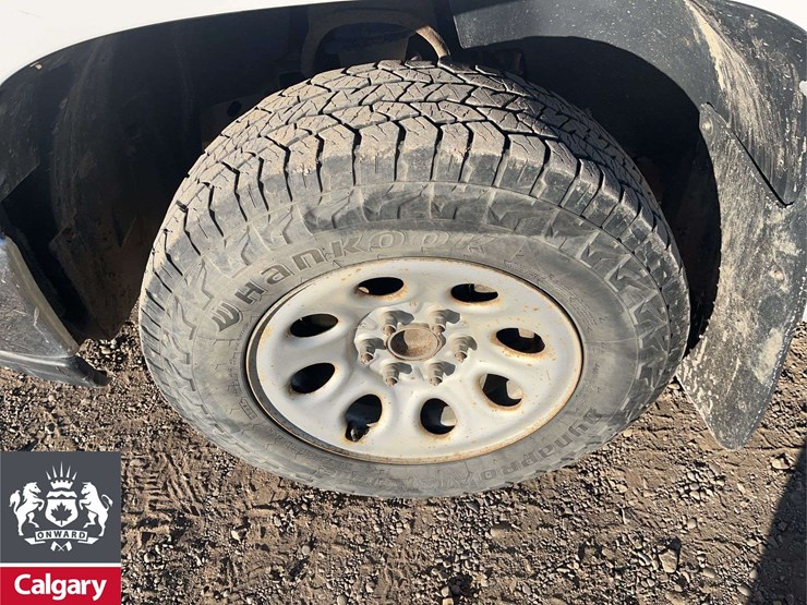 2010-gmc-sierra-1500-image-10