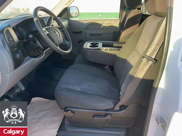 2010-gmc-sierra-1500-image-15