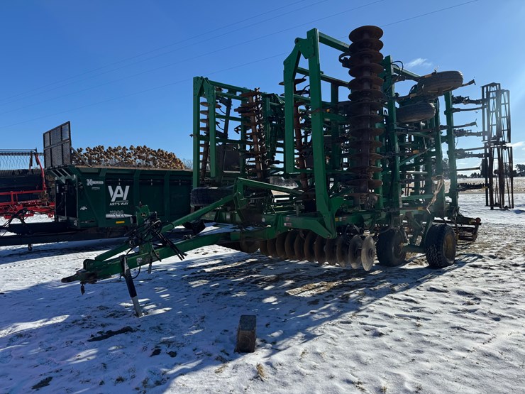 john-deere-2310-image-1