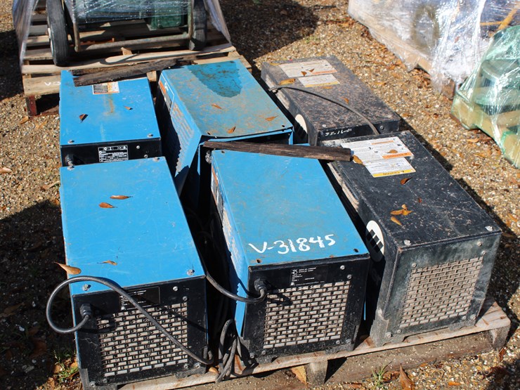 #5189-•-6-miller-coulmate,-3-electric-welders-image-1