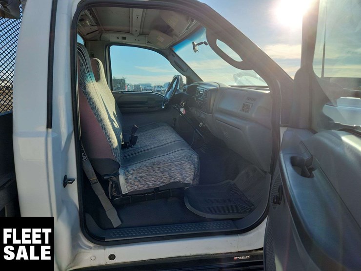 2003-ford-f450-image-26