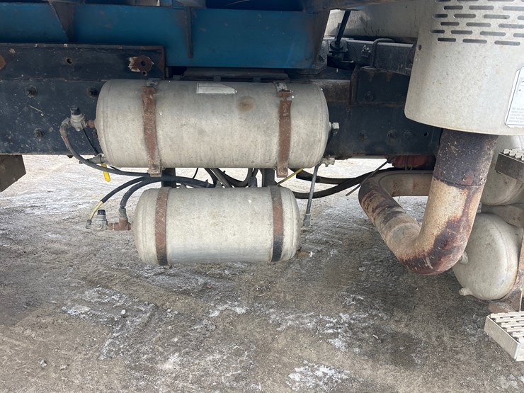 1998-mack-rd690s-image-34