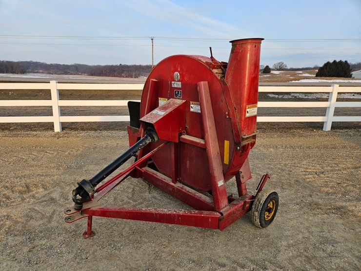 new-holland-f62b-image-1