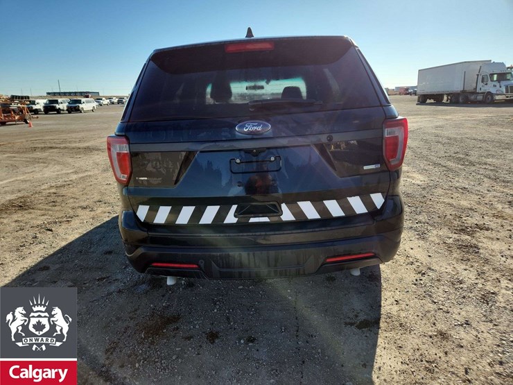 2019-ford-explorer-image-7