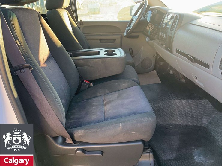 2010-gmc-sierra-1500-image-16