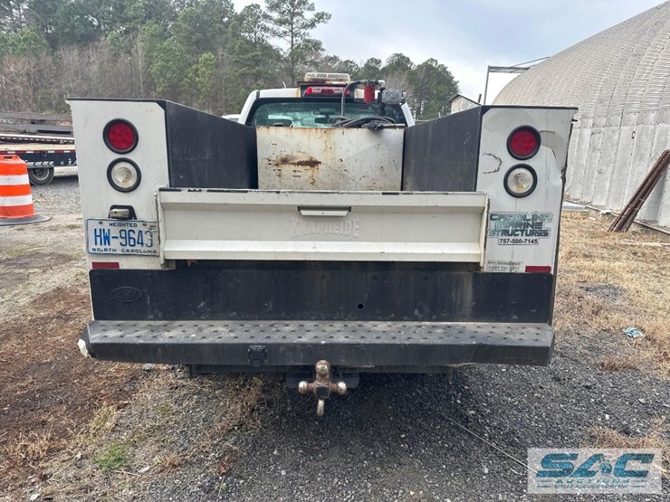 2015-chevrolet-3500hd-image-5