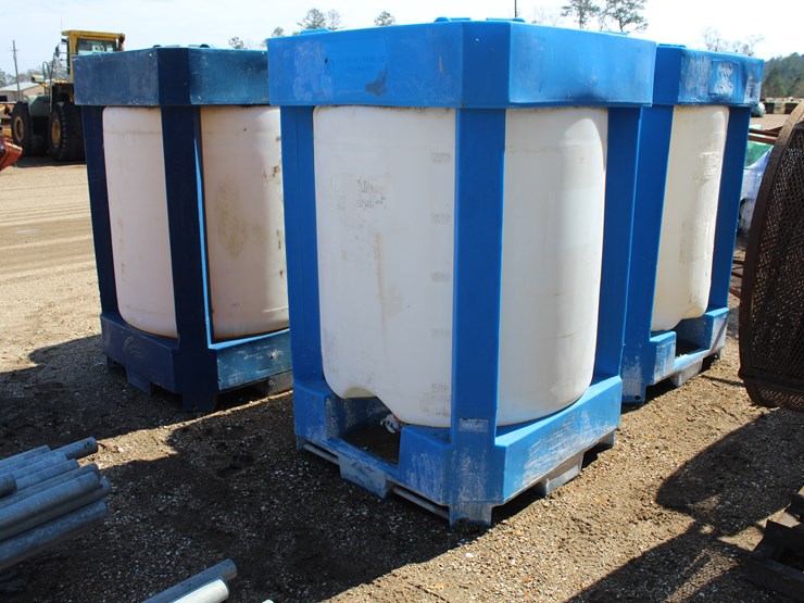 #5135-•-300-gallon-water-tank,-skid-mounted-image-2