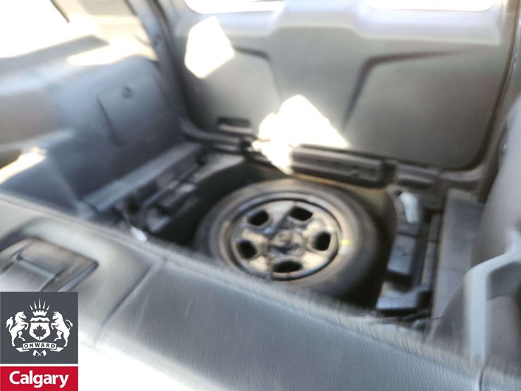 2019-ford-explorer-image-15