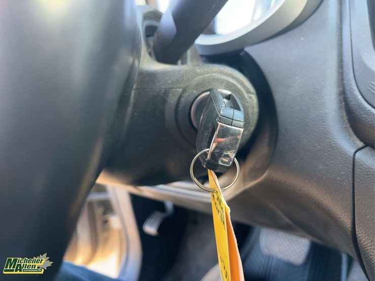 2013-chevrolet-equinox-image-23