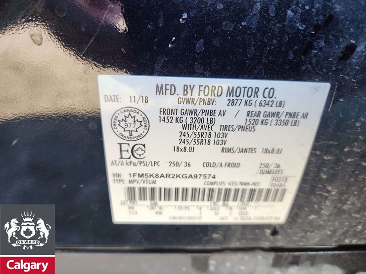 2019-ford-explorer-image-29