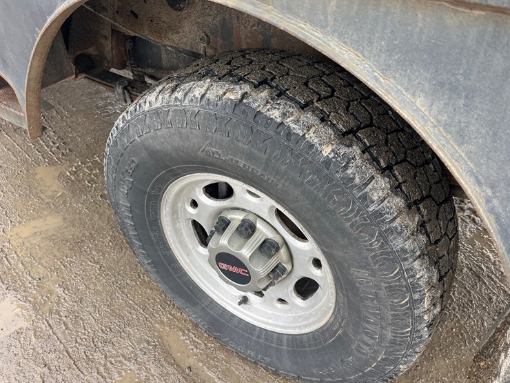 2007-chevrolet-2500-image-14