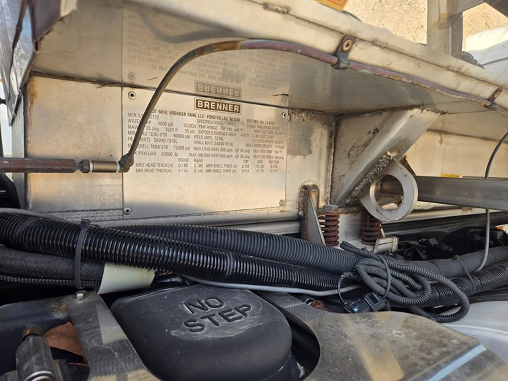 2015-kenworth-t800-image-122