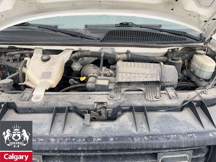 2015-gmc-3500-image-21