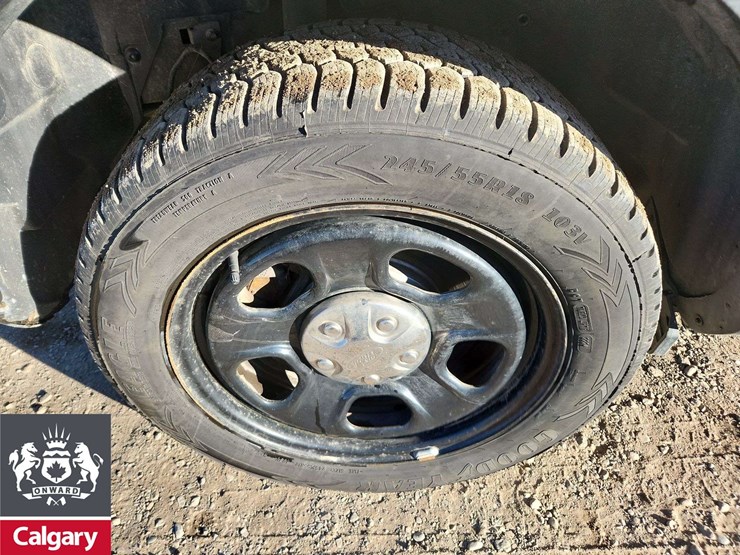 2018-ford-explorer-image-12