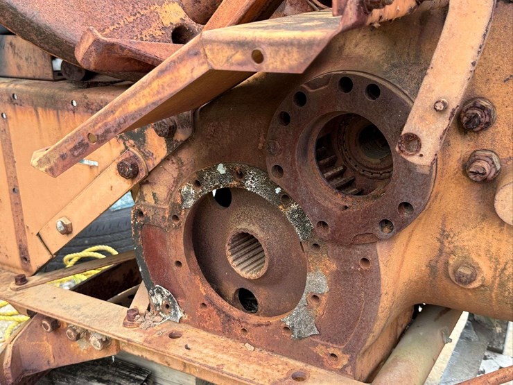 minneapolis-moline-g708-image-35