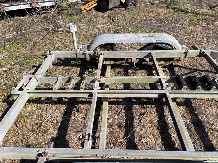 #404-•-steelco-sportsman-galvanized-boat-trailer-image-9
