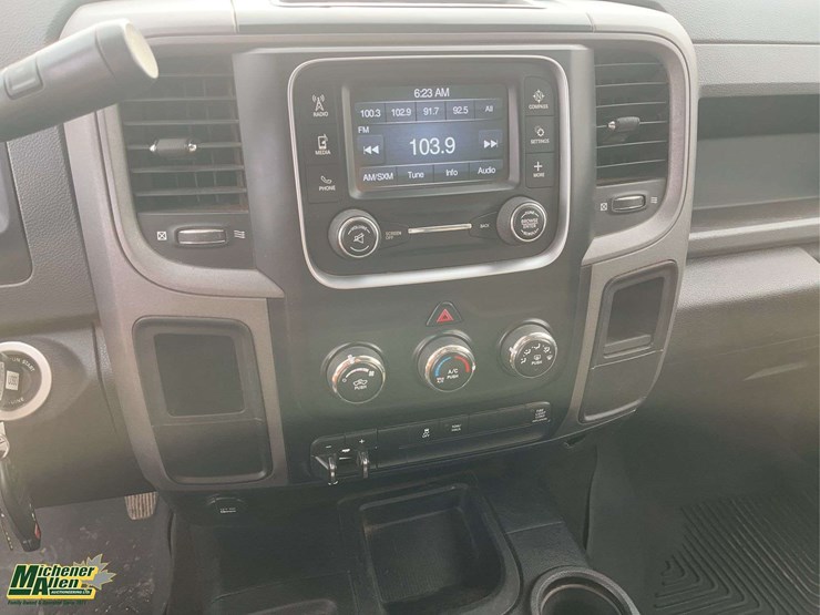 2013-dodge-2500-image-19