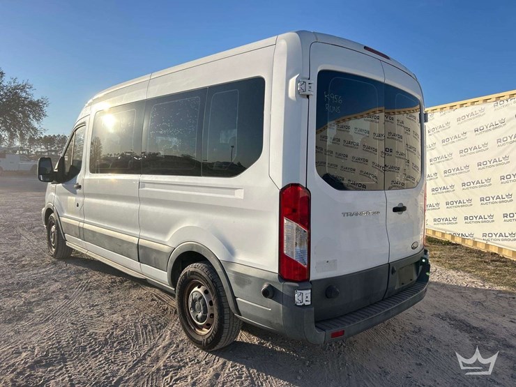 2017-ford-transit-image-4