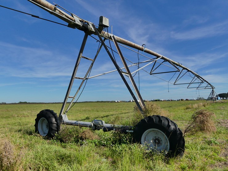 valley-model-8000-irrigation-system-image-24