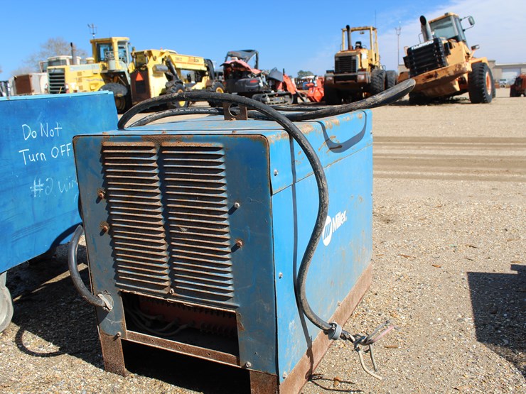 #5199-•-miller-srh333-welder-image-5