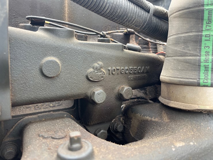 1998-mack-rd690s-image-40