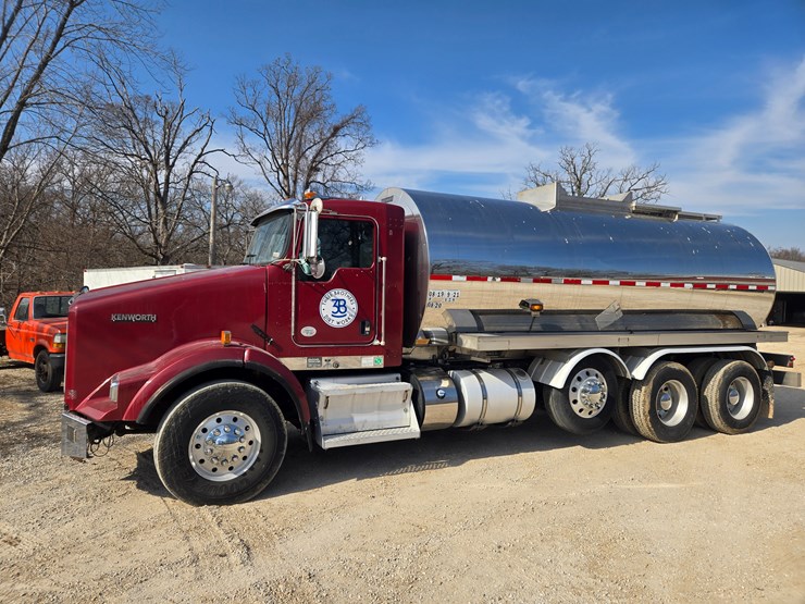 2015-kenworth-t800-image-6