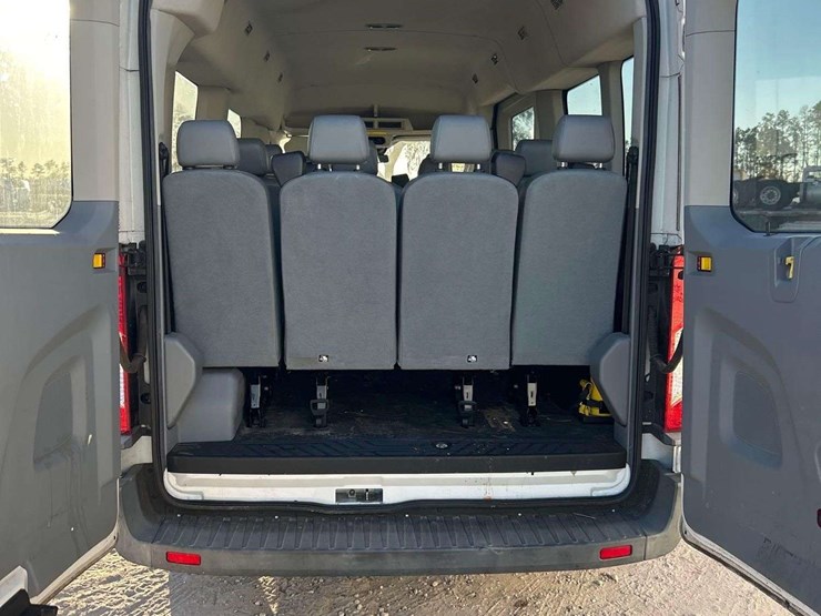 2017-ford-transit-image-22