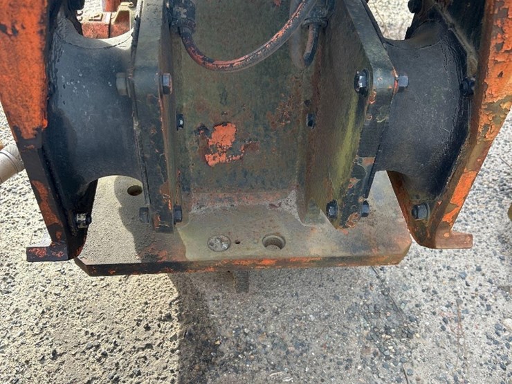 npk-c6c-c6110-excavator-vibratory-compactor/driver-attachment-image-2