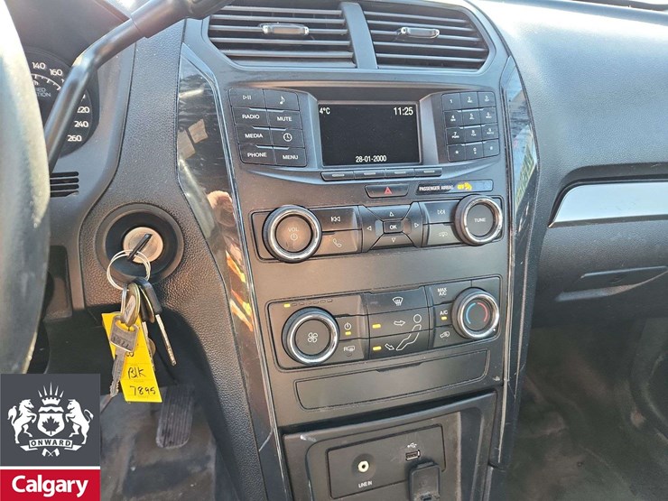 2019-ford-explorer-image-20