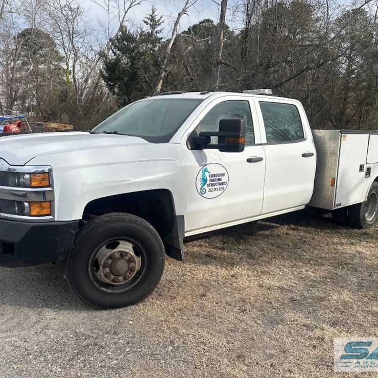 2016 CHEVROLET 4X4 CREW CAB SERVICE BODY TRUCK