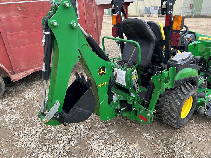 2020-john-deere-1025r-image-25