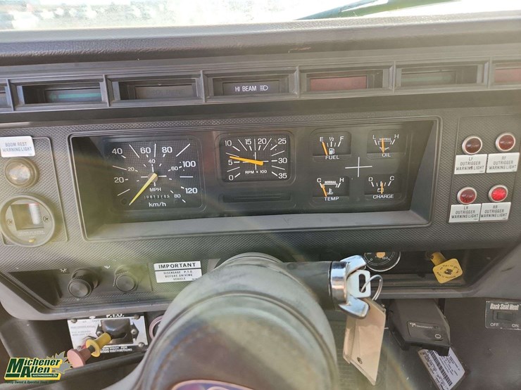 1996-ford-f800-image-11