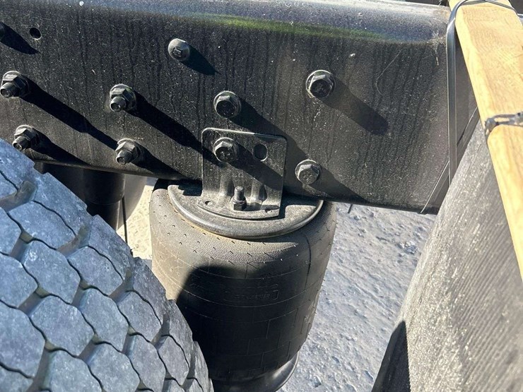 2020-international-mv607-image-23