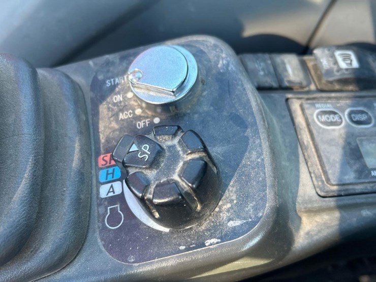 2020-link-belt-145x4-zero-swing-hydraulic-excavator-image-33