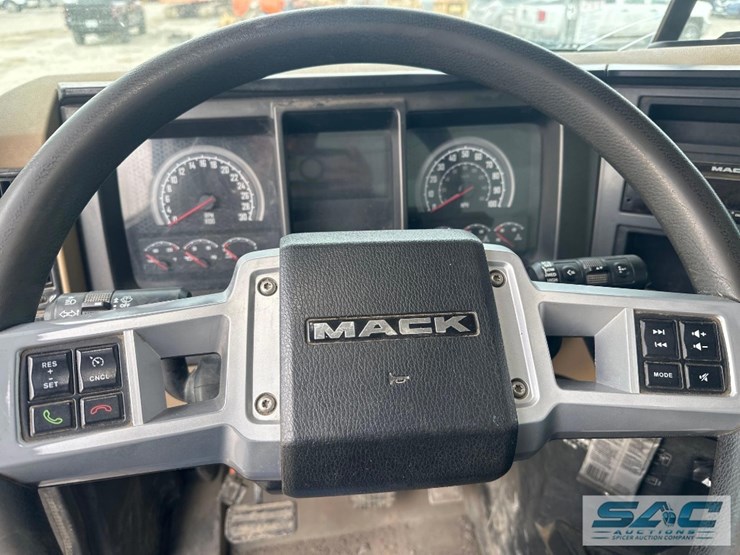 2019-mack-gr64b-quad/a-dump-truck-image-28