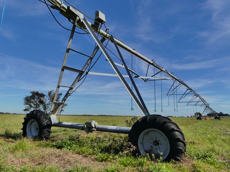 valley-model-8000-irrigation-system-image-33